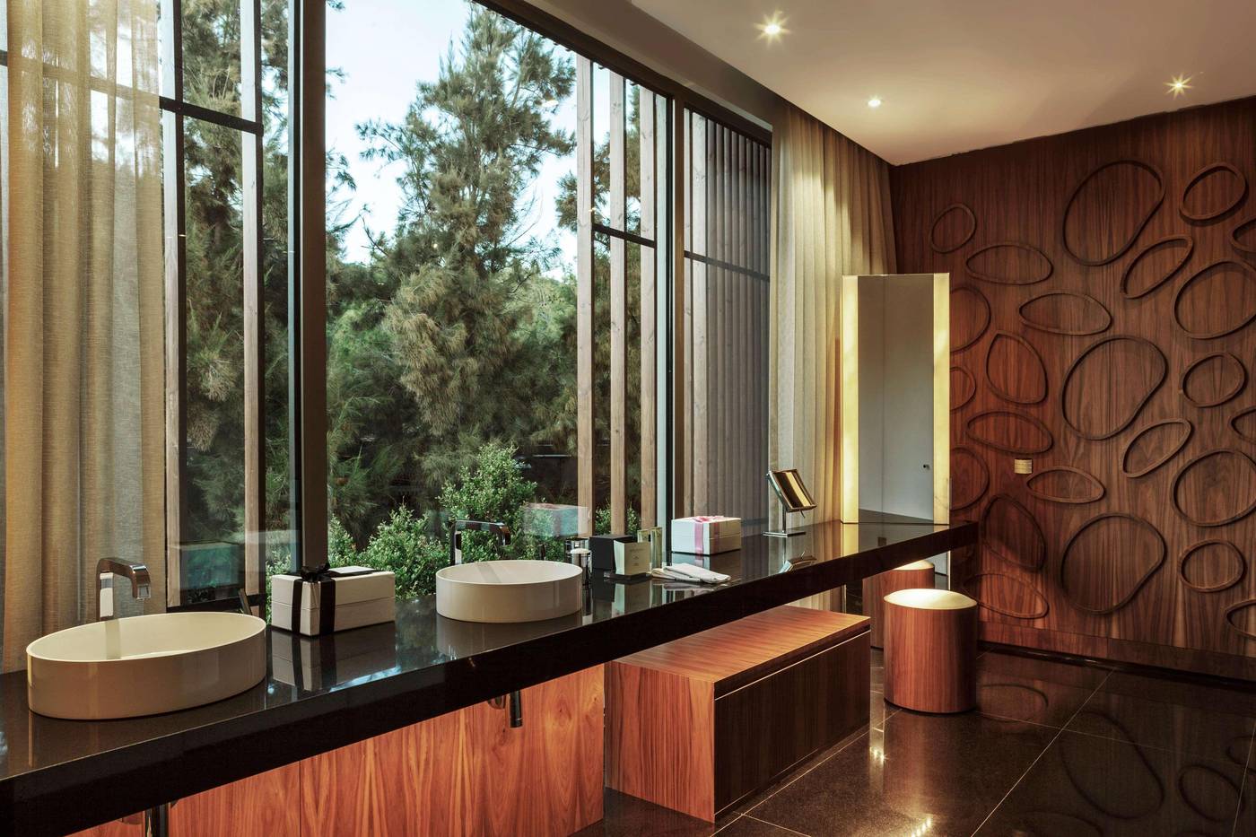 Maxx-Royal-Kemer-Resort-Room-77