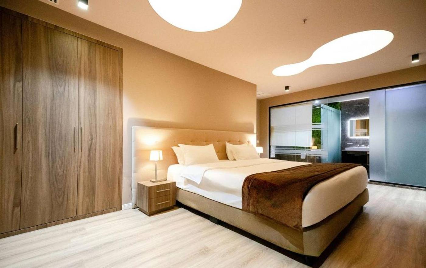 Best Western Premier Ark 12.12.25