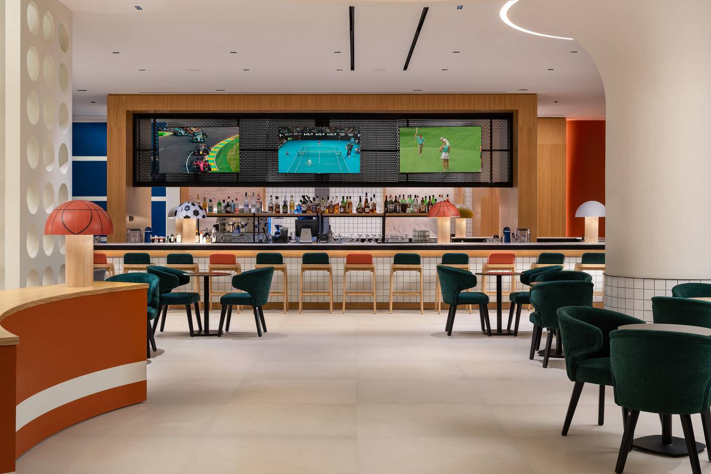 Kresten-Palace-Bar-52