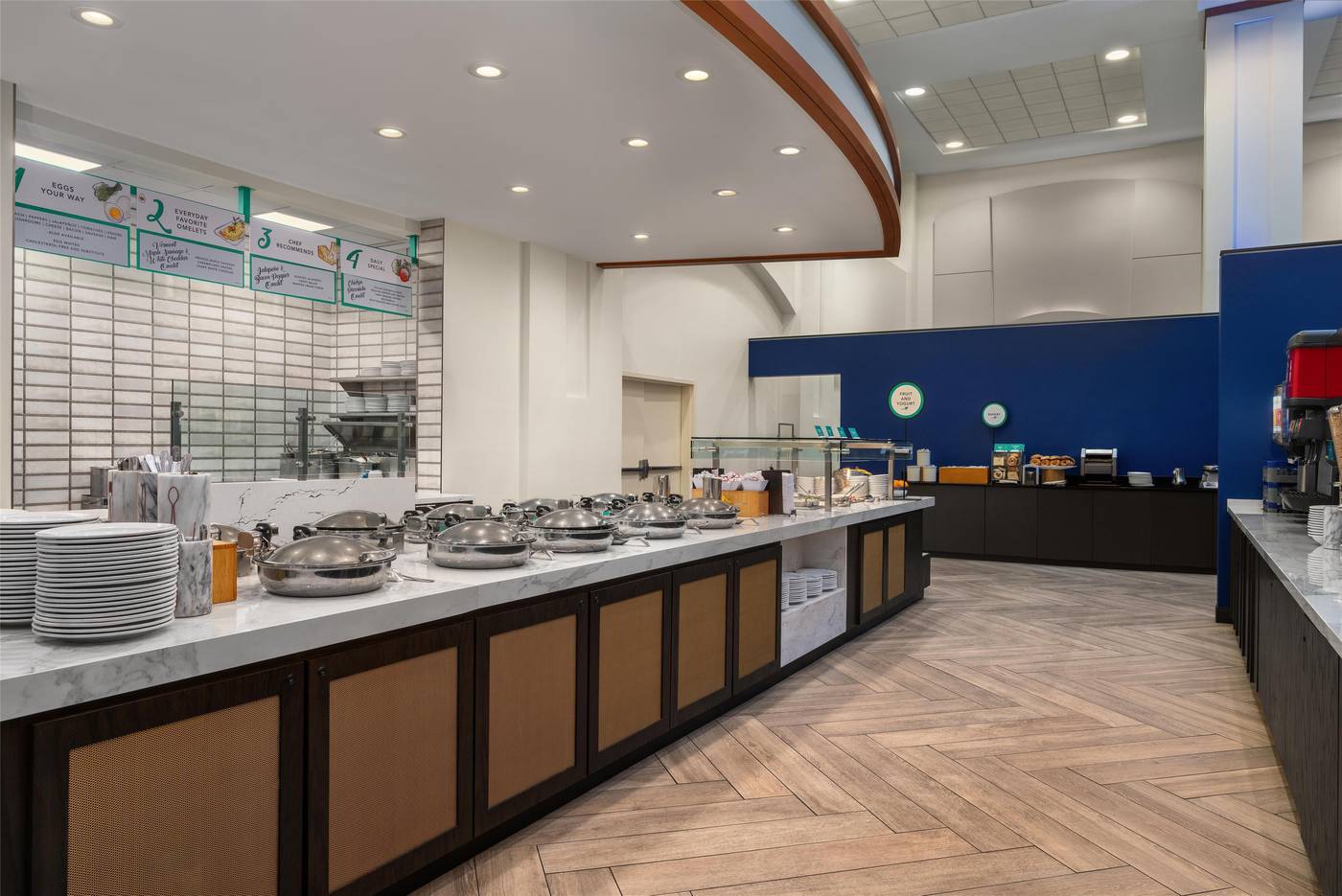 Embassy-Suites-Boston-Logan-Airport-Restaurant-32