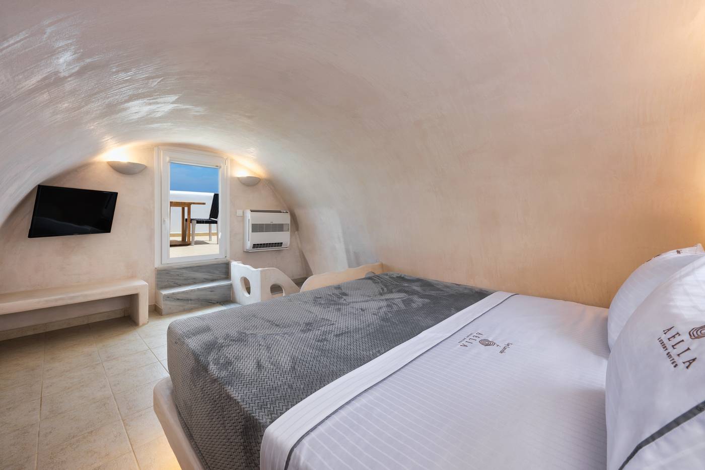 Aelia-Luxury-Suites-Room-39