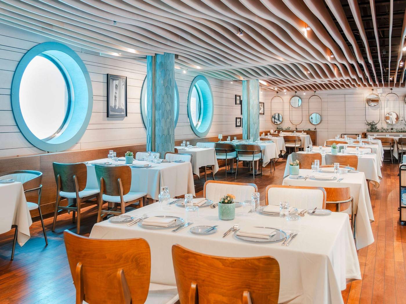 Swissotel-Grand-Efes-Izmir-Restaurant-55