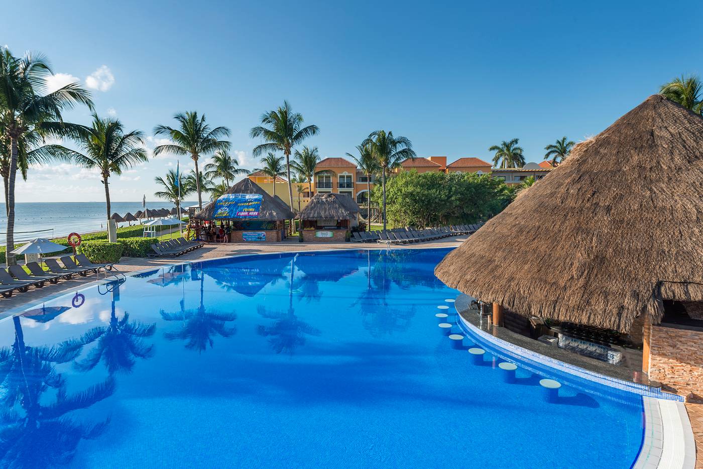 H10-Ocean-Coral---Turquesa-Pool-2