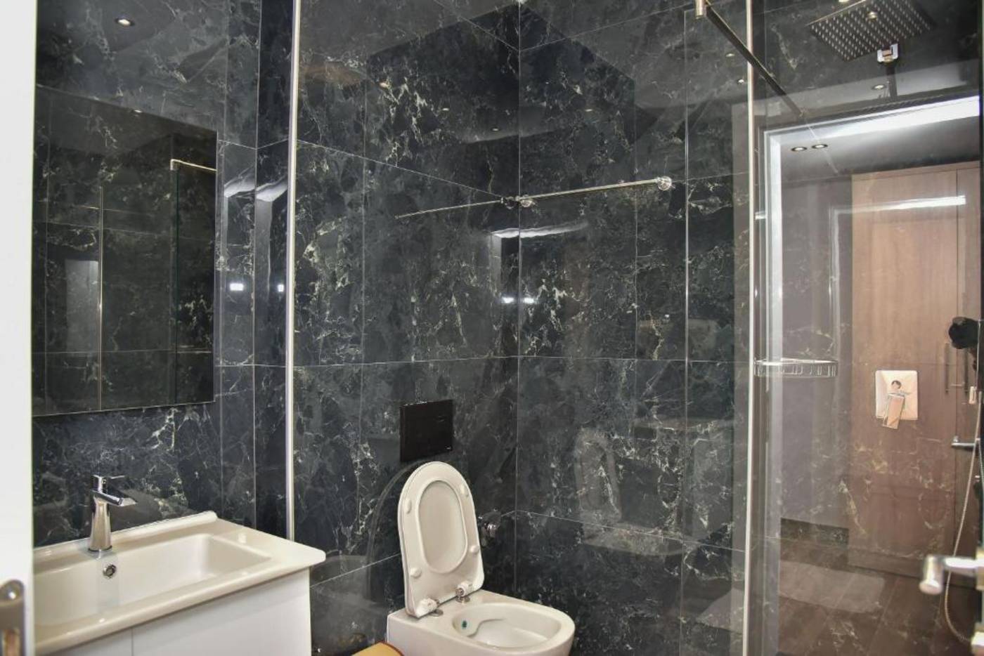 Dolanit Hotels Lubjana-Albania-Durrës-Room-4