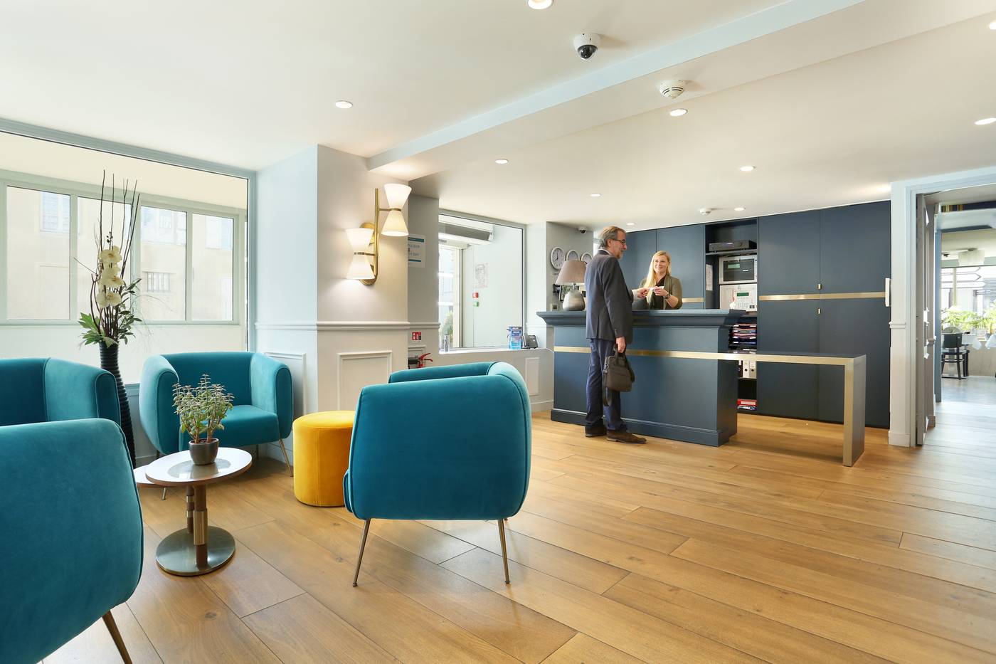 Hob-Le-Cheval-Blanc-Lobby-6