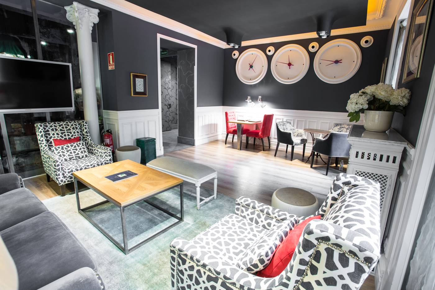 Petit-Palace-Lealtad-Plaza-General-view-6