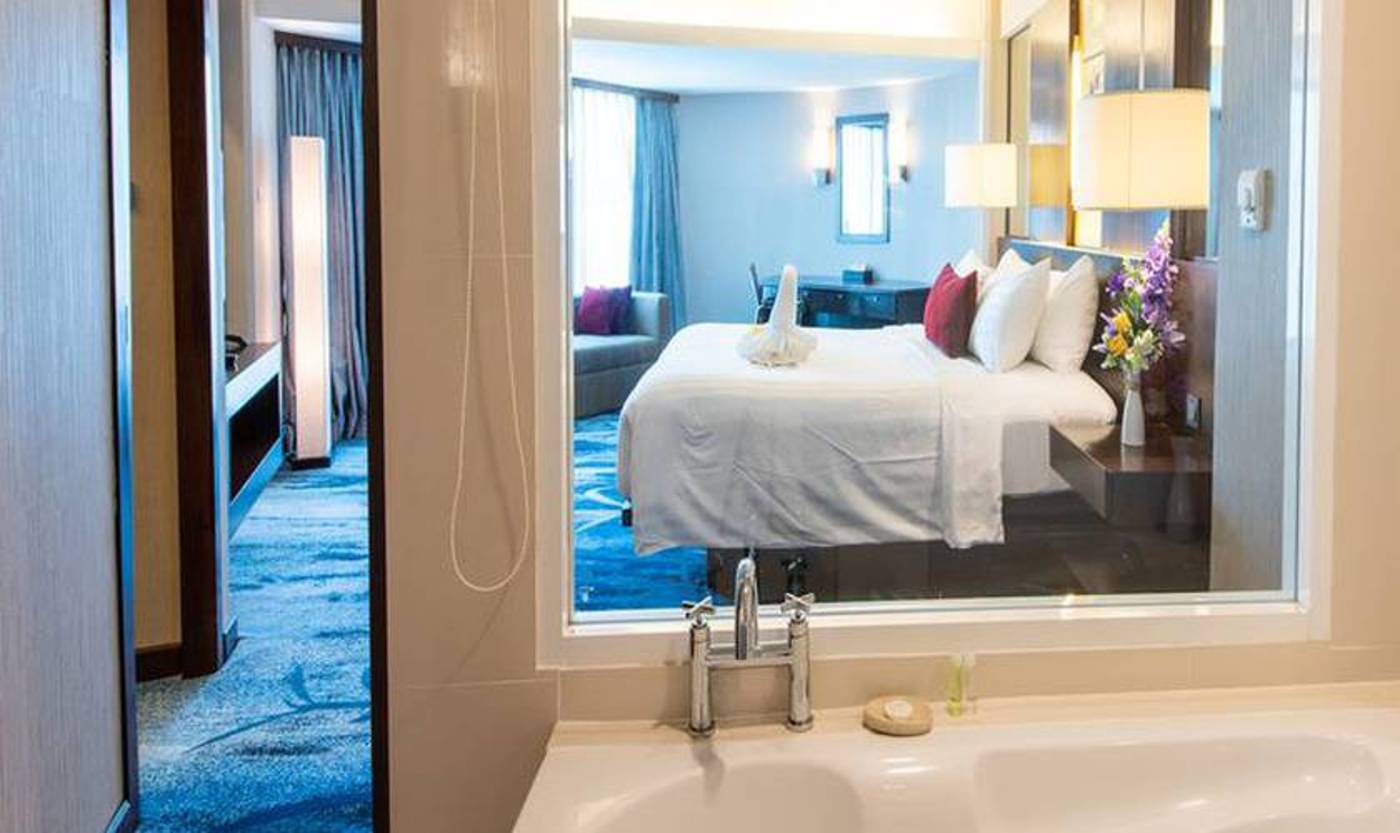 Ambassador-Bangkok-Room-29