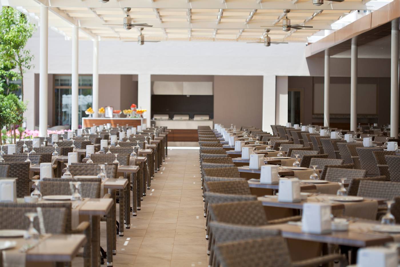 Grand-Park-Lara-Restaurant-35