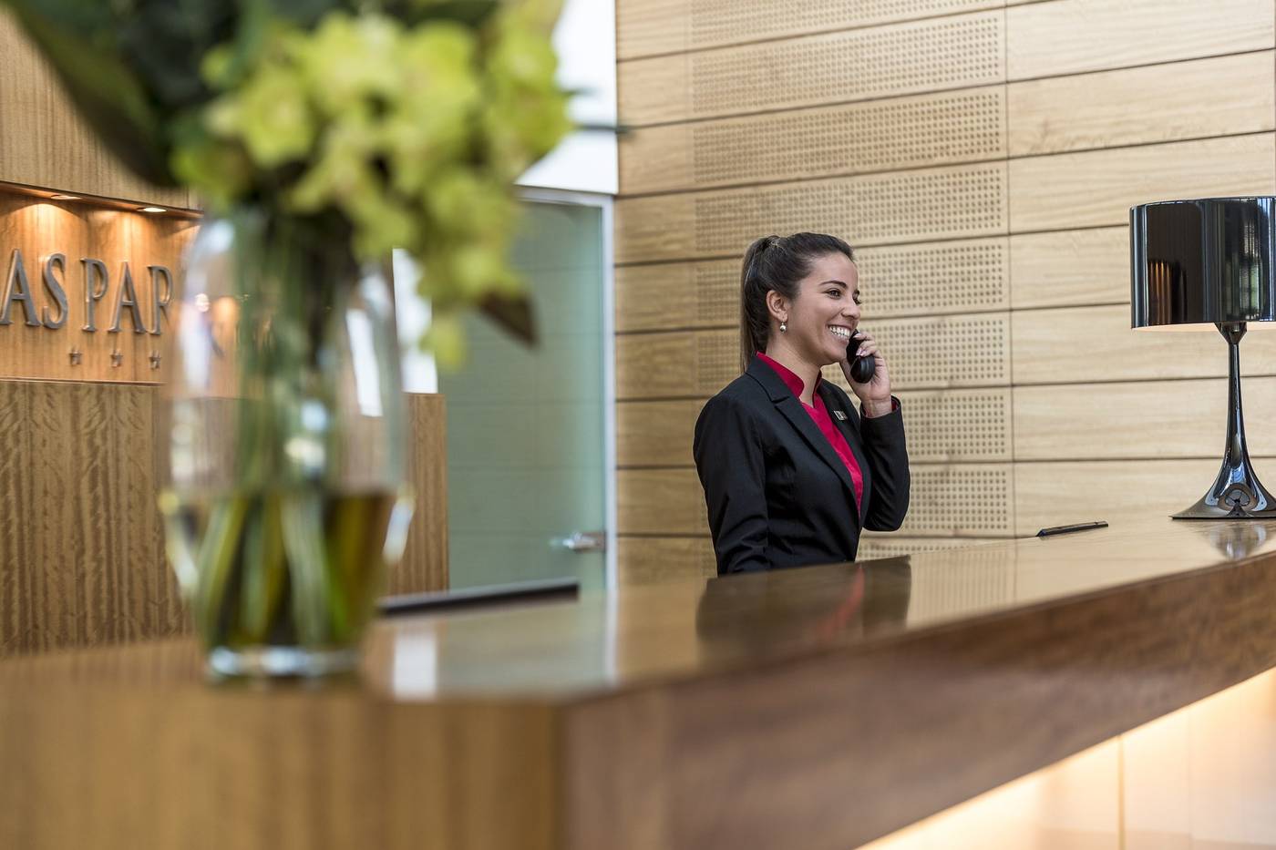 Lagoas-Park-Lobby-12