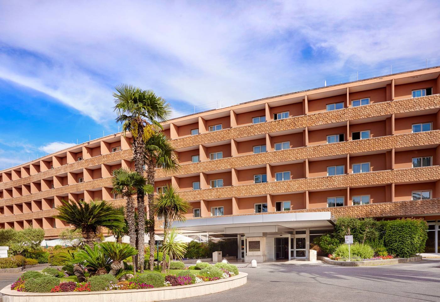 Crowne-Plaza-Rome---St--Peter-s-General-view-84