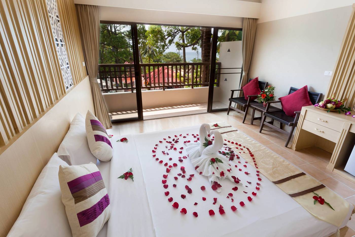 Patong-Lodge-Hotel-Room-32