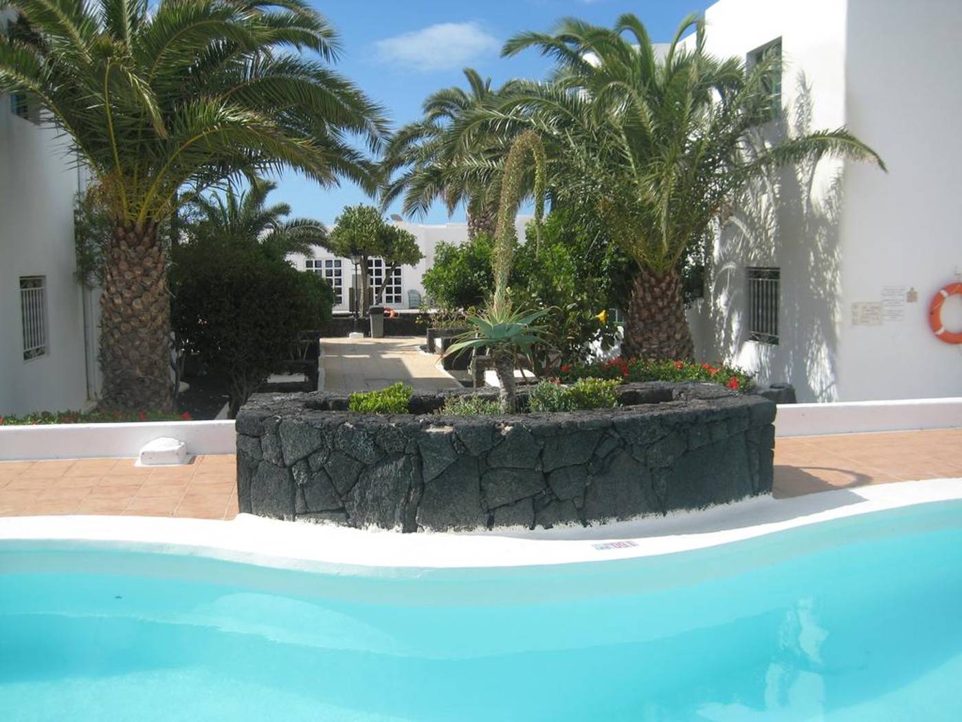 Atlantis-Las-Lomas-Pool-1
