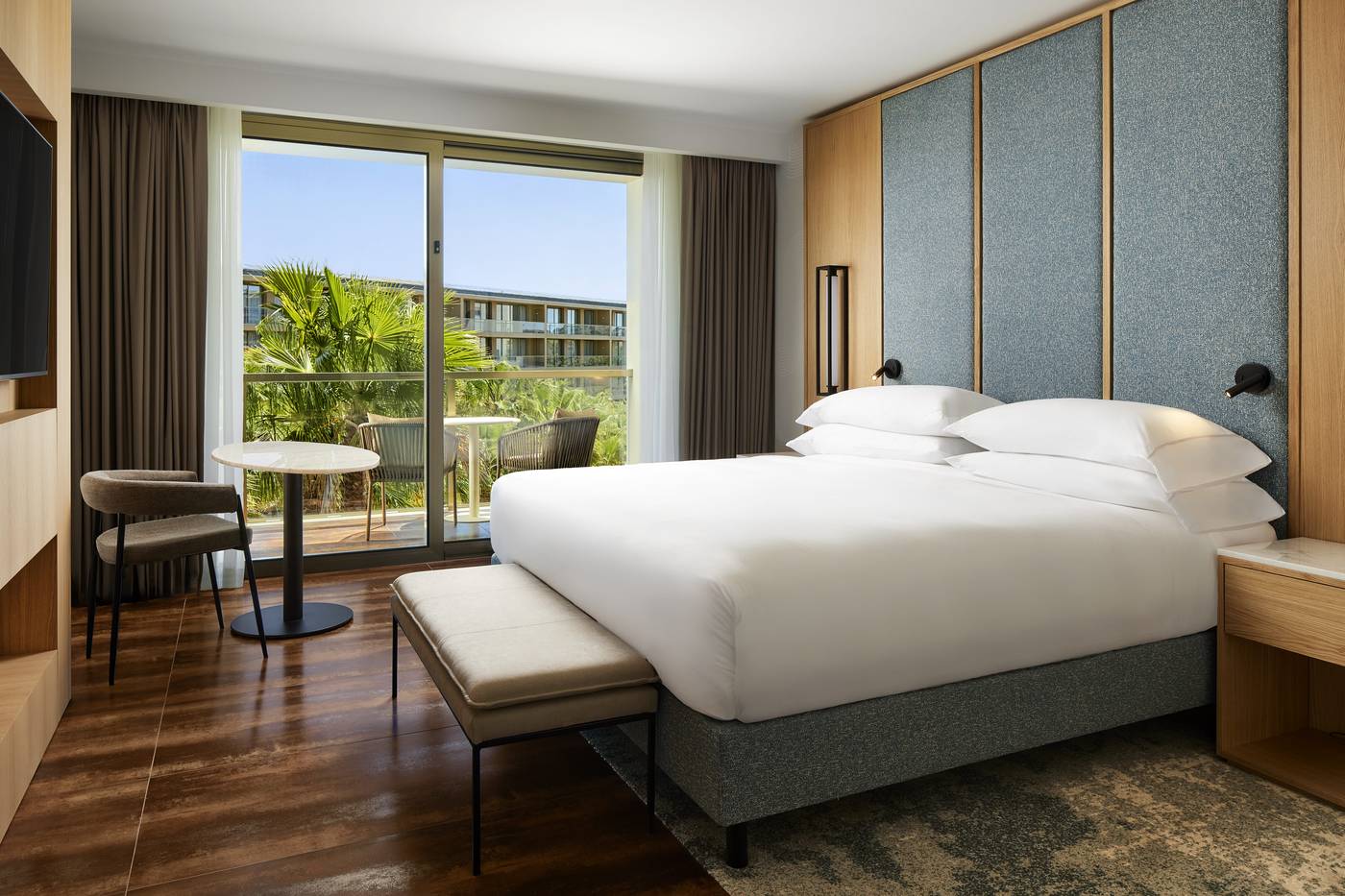 NAU-Salgados-Palace-Room-16