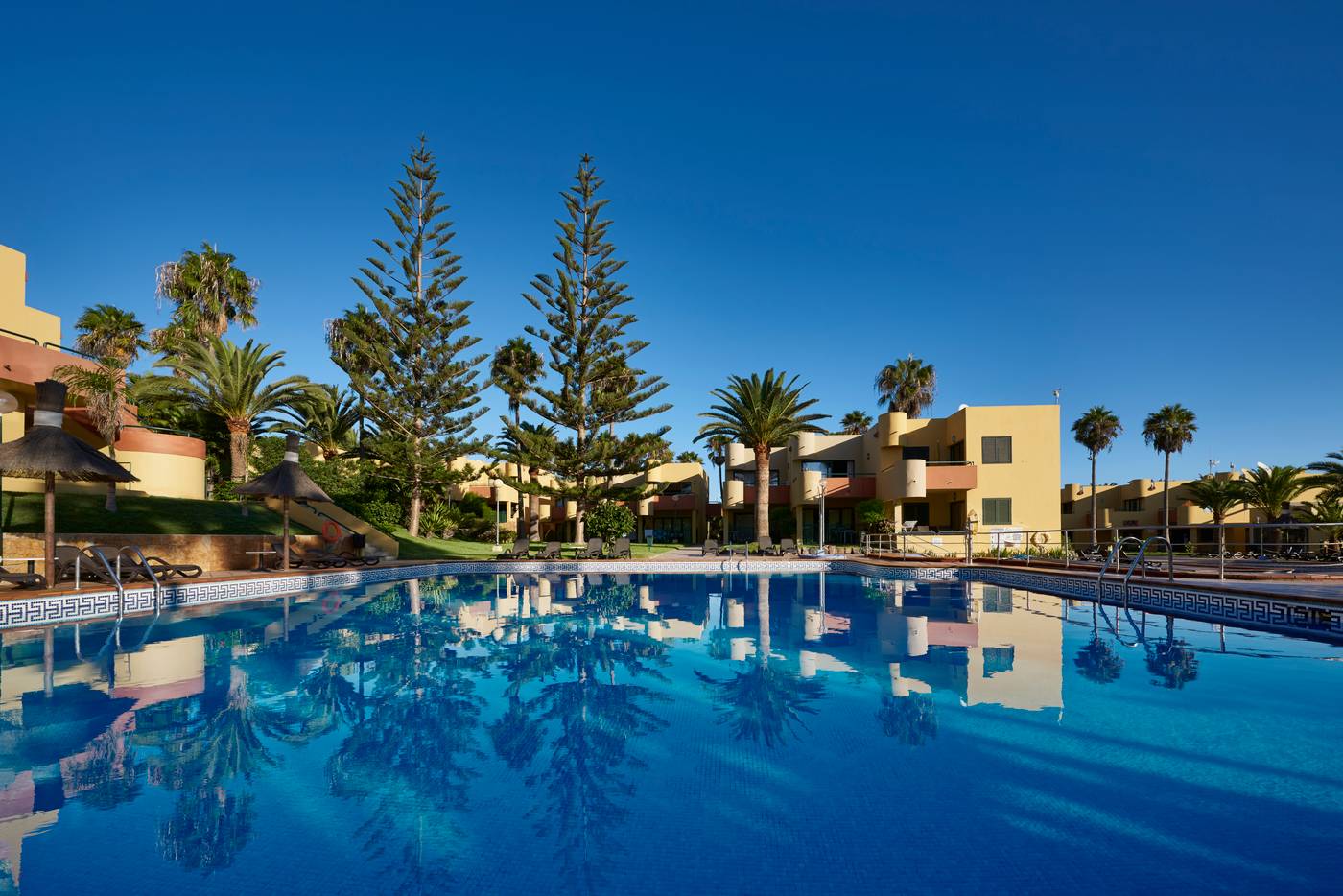 Atlantic-Garden-Beach-Mate-Pool-2