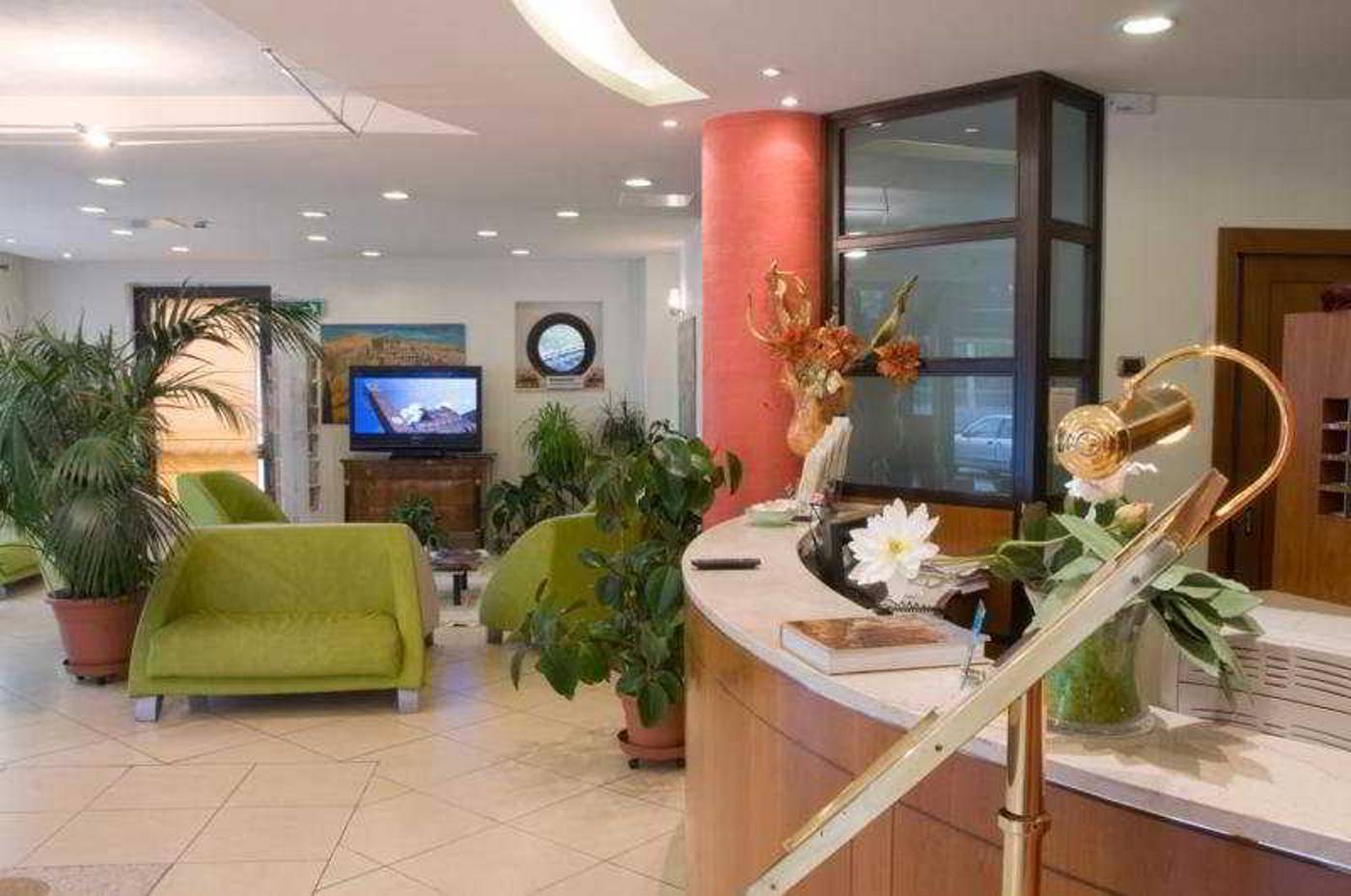 Palace-Due-Ponti-Hotel-Lobby-2