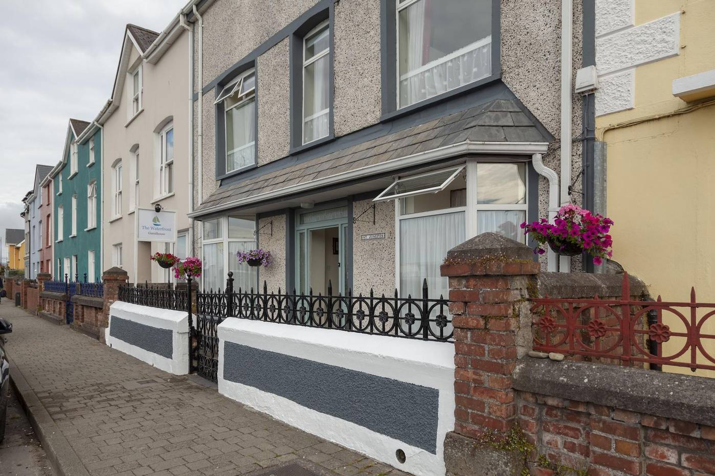 The Waterfront (Adults Only)-Ireland-Dingle-General view-2