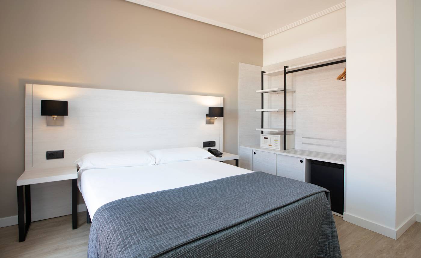 Porcel-Ganivet-Room-10