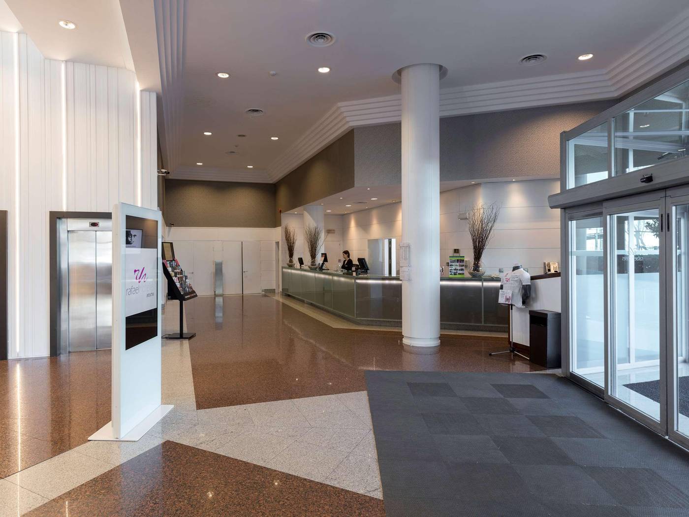 Rafaelhoteles-Atocha-Lobby-3