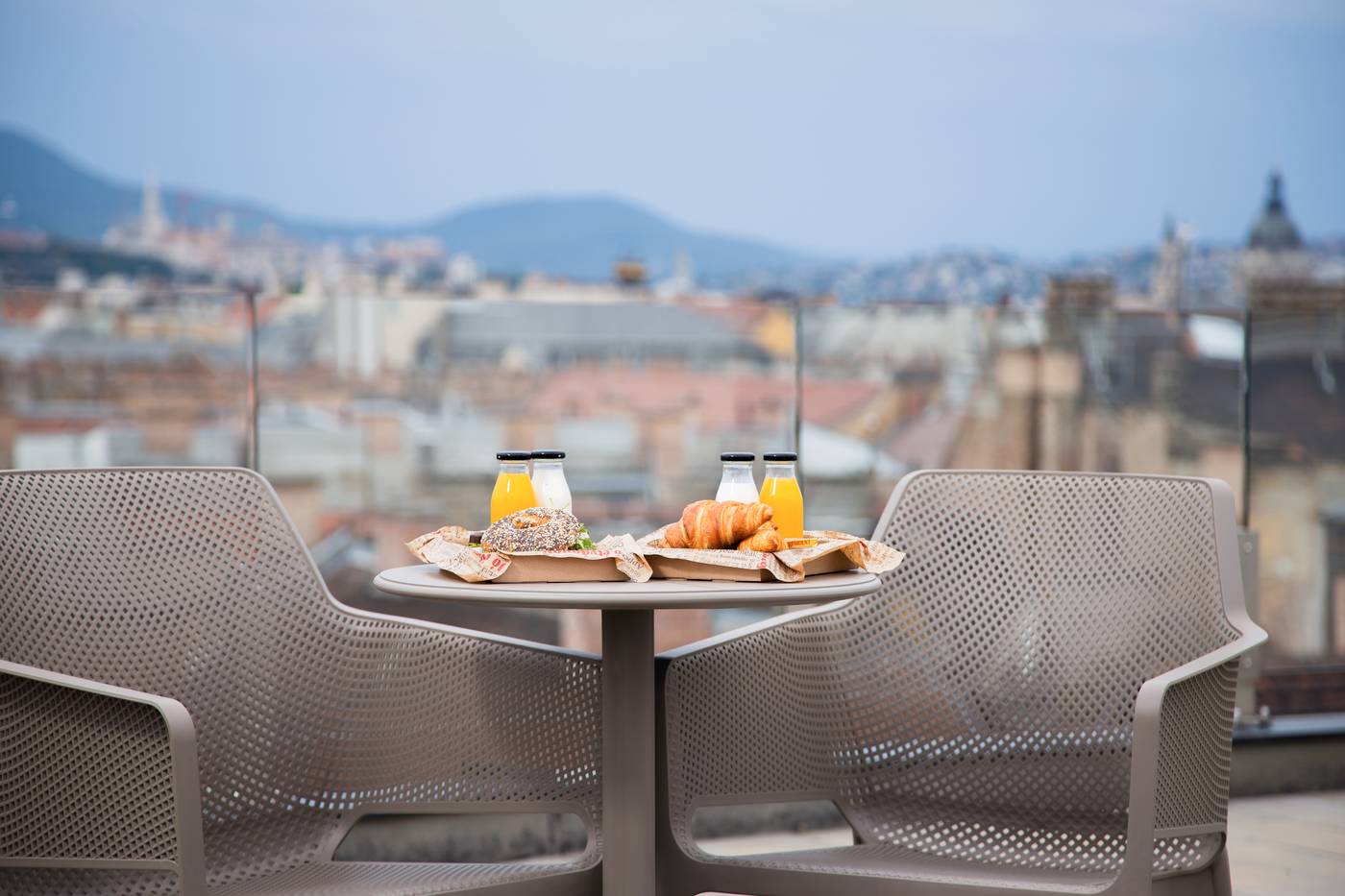 The Amberlyn Suite Hotel-Hungary-Budapest-General view-4