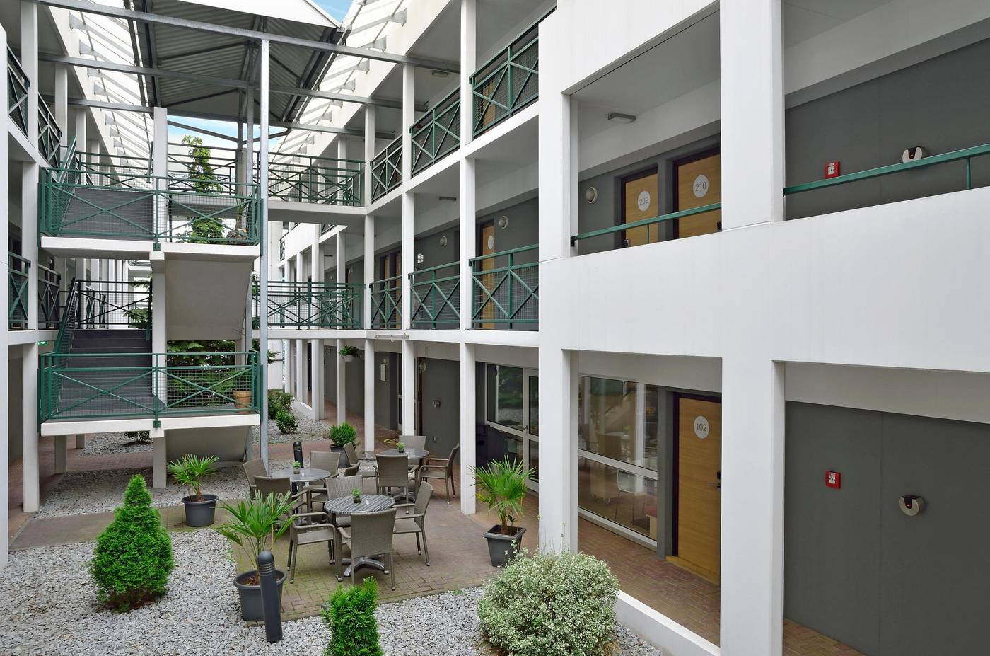 B-B-Hotel-Berlin-Sud-Genshagen-General-view-1