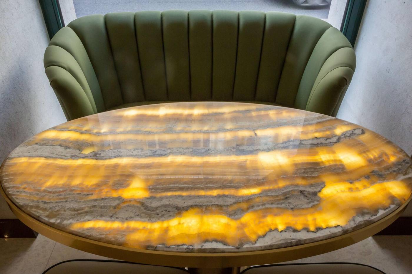 Meraprime-Gold-Design-Hotel-Lobby-17