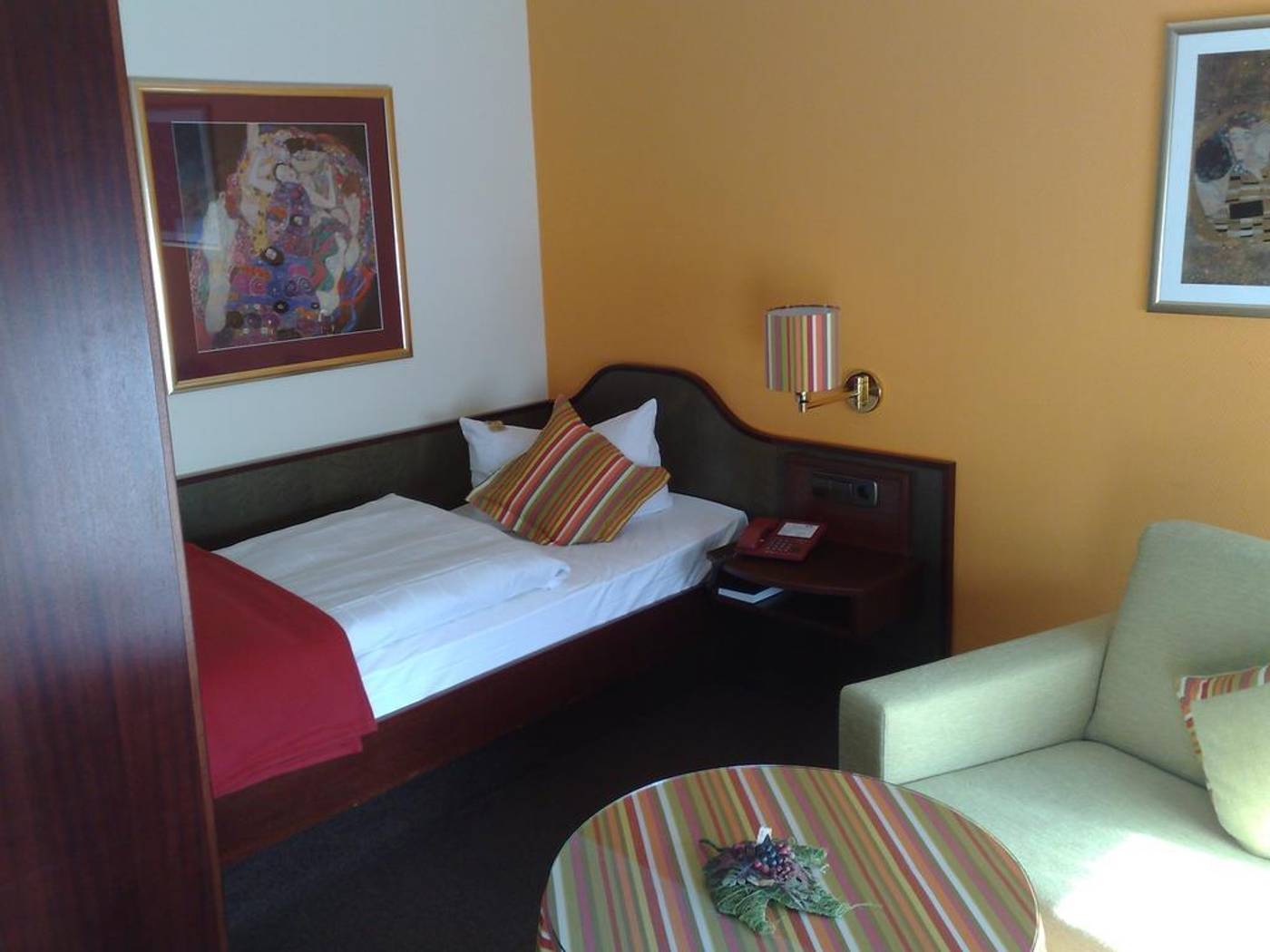 Hetzel Hotel Löwen-Germany-STUTTGART-General view-9