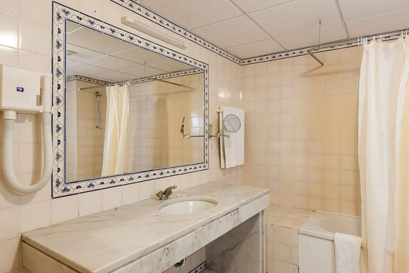 Apartamentos-do-Parque-Room-17