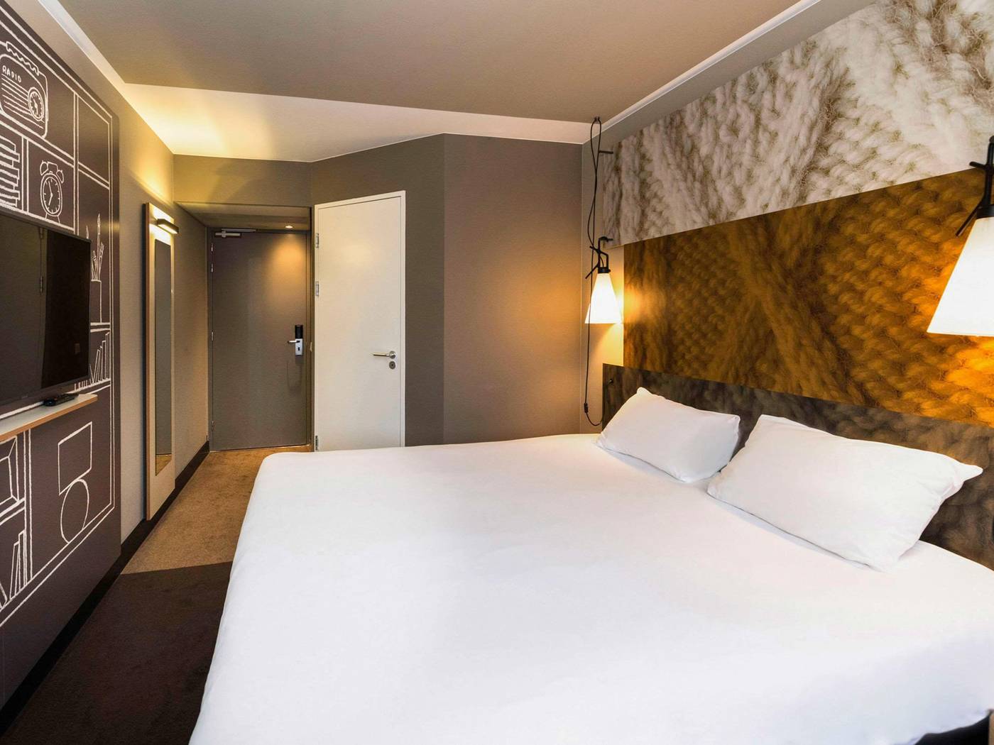 ibis-Amsterdam-Centre-Room-42