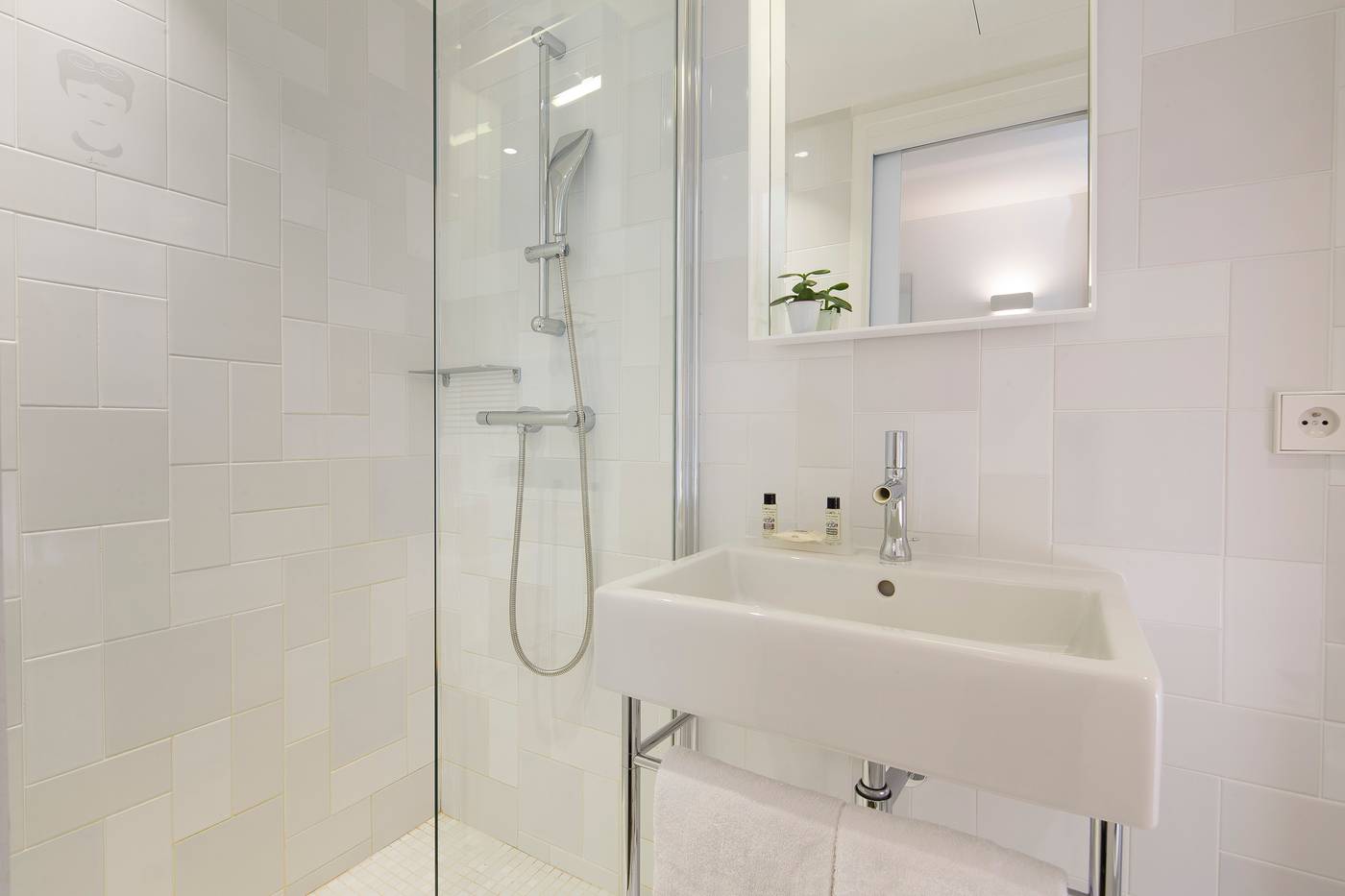 Mistral-Hotel-Room-23