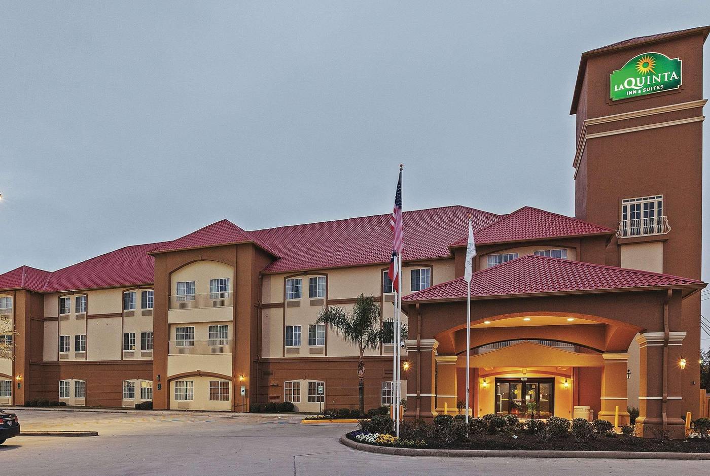 La Quinta Inn & Suites Houston Hobby Airport-United States-HOUSTON-General view-3