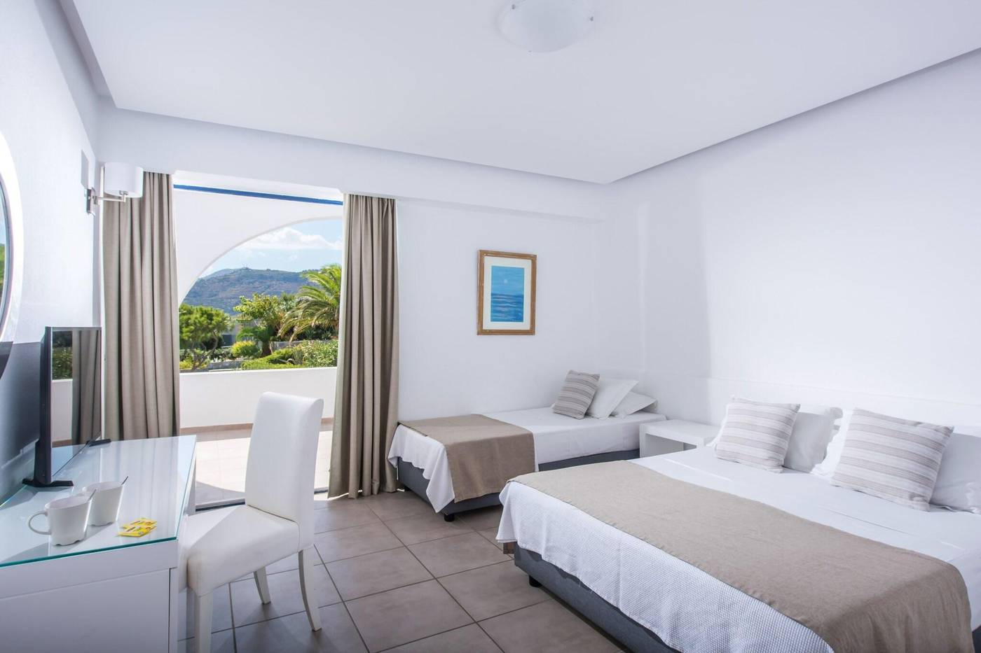 Peninsula-Resort---Spa-Room-30