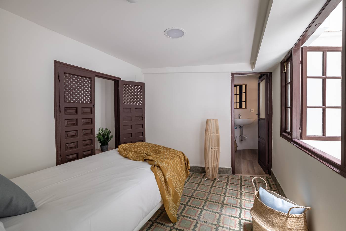 Libere-Malaga-la-Merced-Room-9