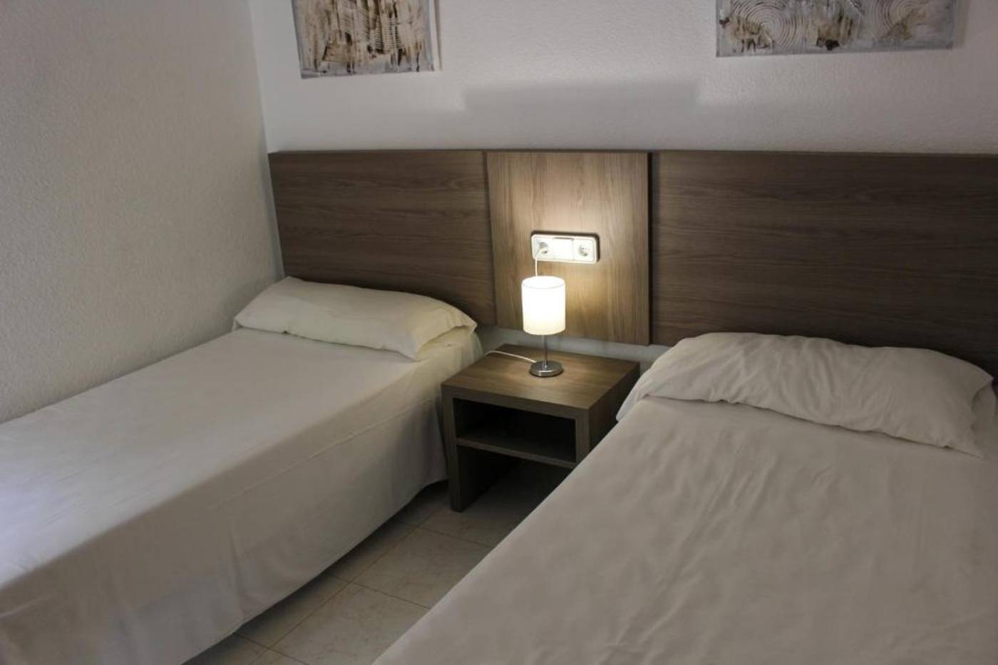 Bungalows-Imperial-Park-Room-20