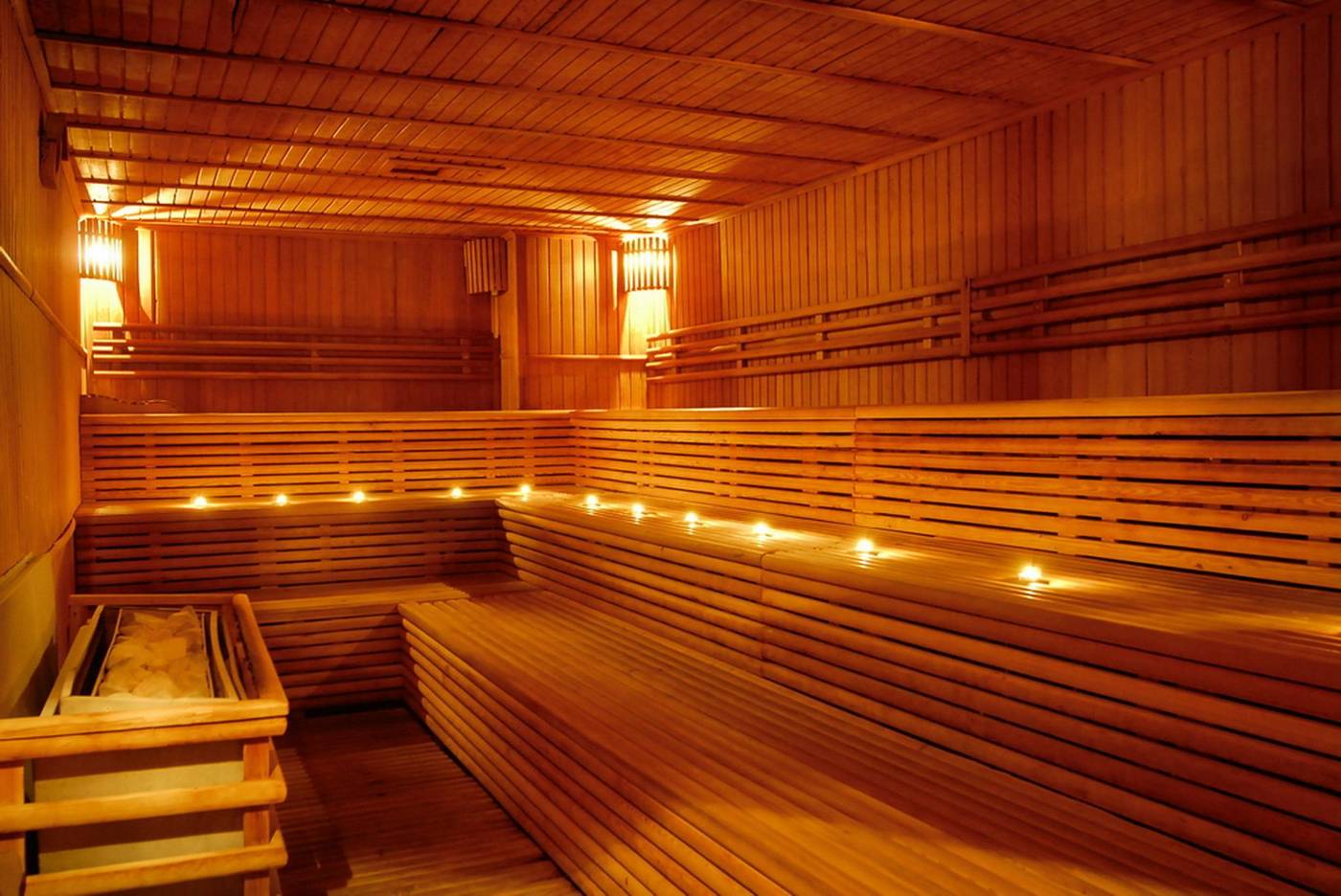 Siam-Elegance-Hotel---Spa-Sports-and-Entertainment-67