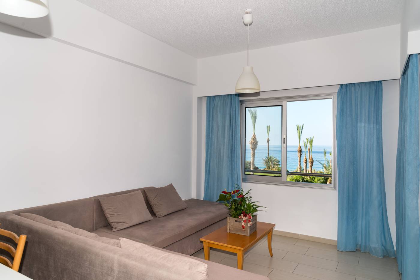 Helios-Bay-Room-37