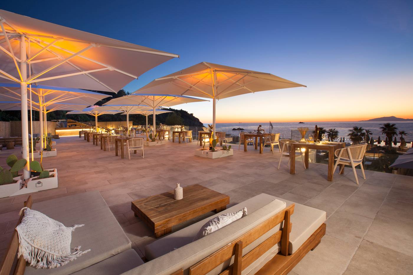 Maya-Beach-Resort-Restaurant-15