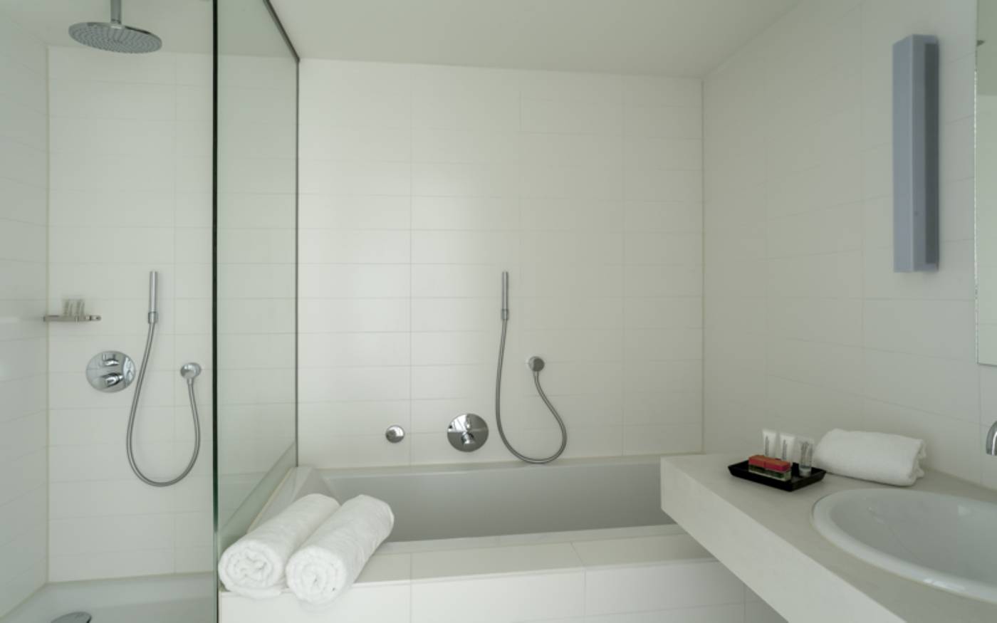 Room-Mate-Aitana-Room-56