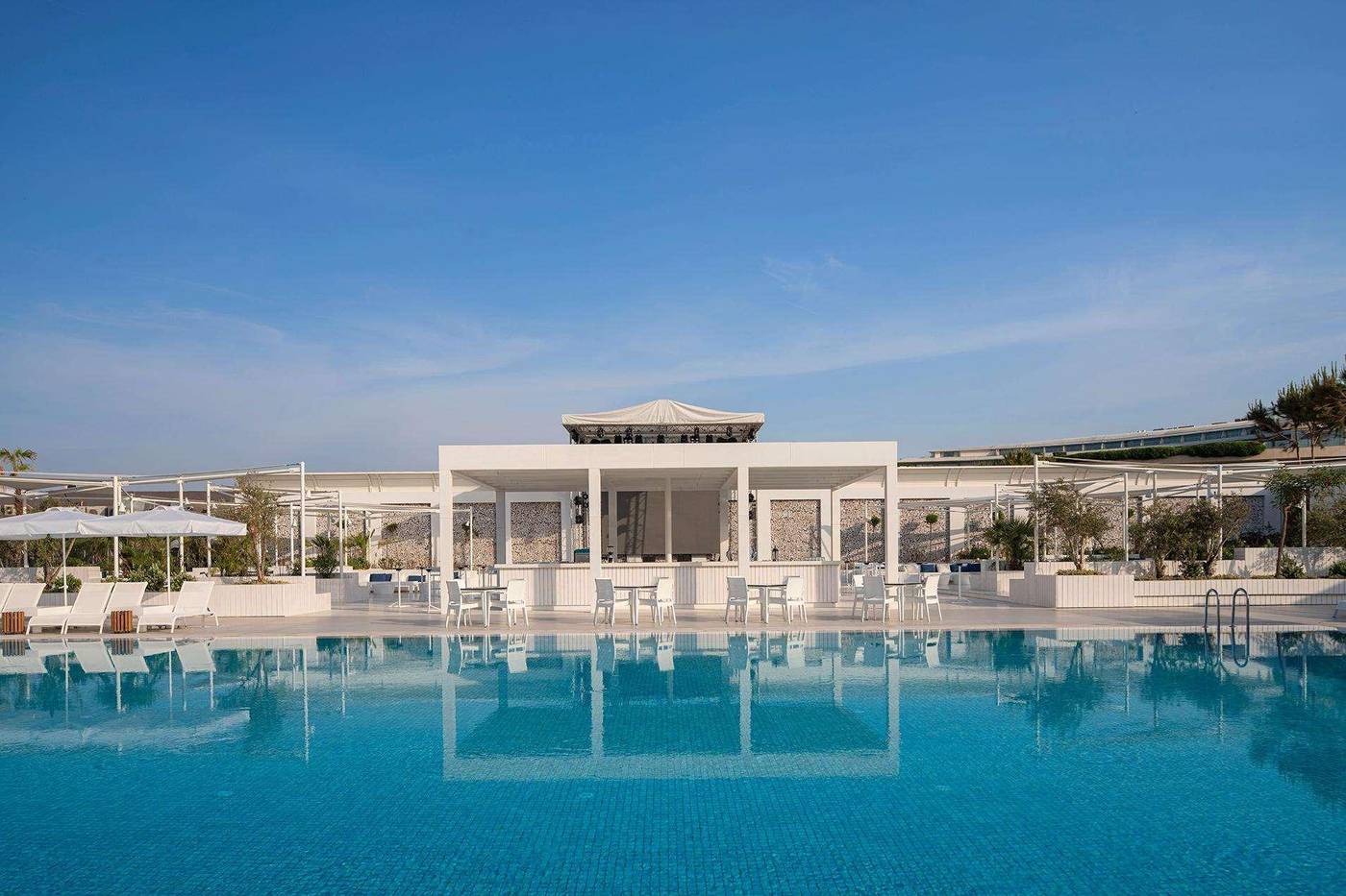 Voyage-Belek-Golf---Spa-Pool-10