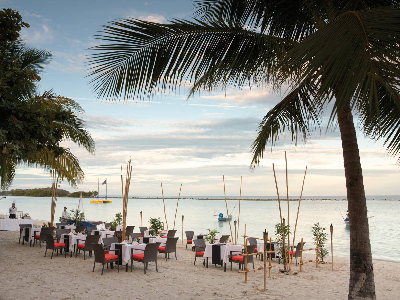 Chaweng-Regent-Beach-Resort-Restaurant-12