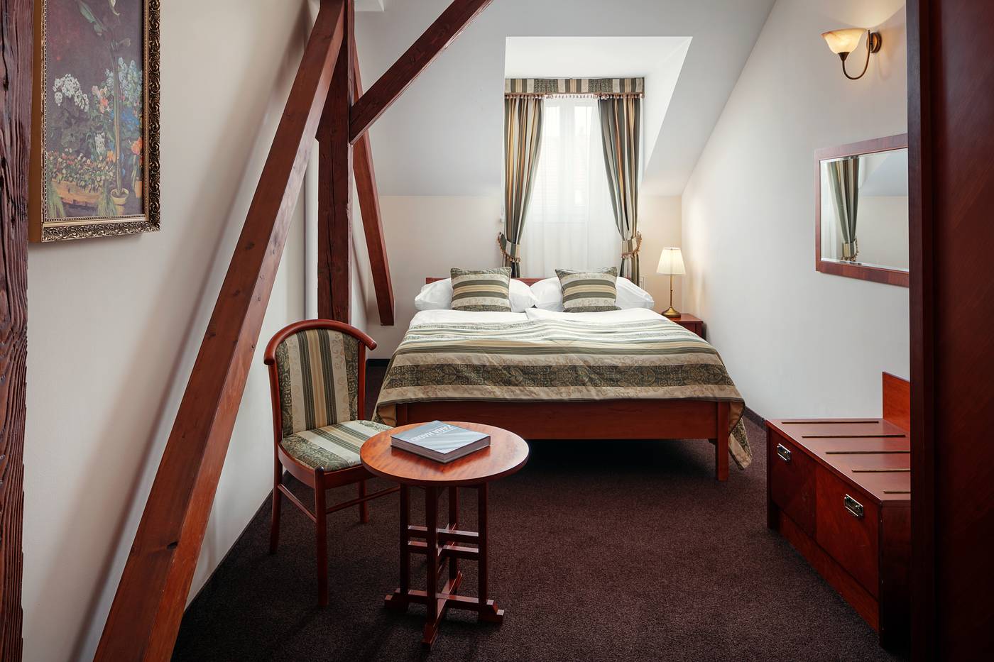 Amigo-City-Centre-Room-5