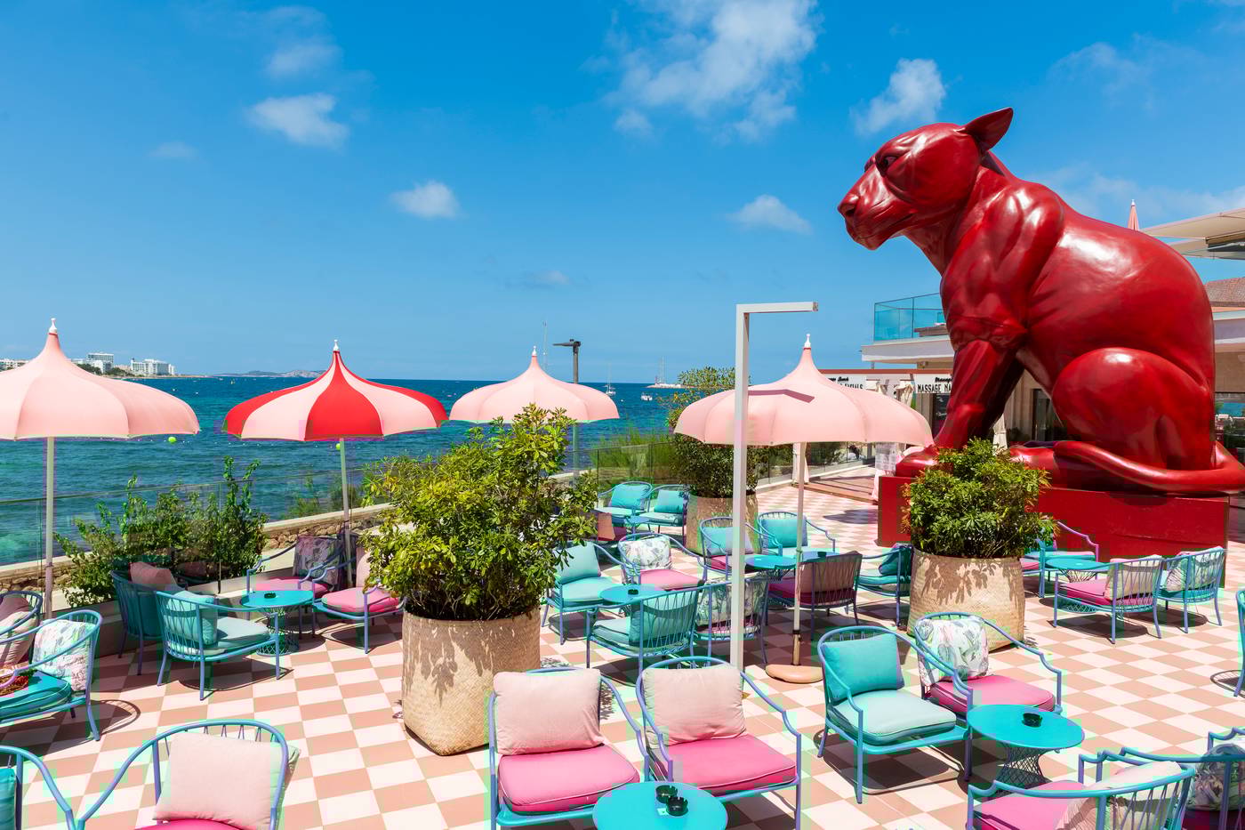 NYX-Hotel-Ibiza---Adults-Only-Bar-12