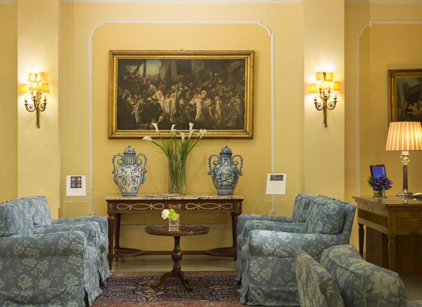 Hotel-Napoleon-Lobby-9