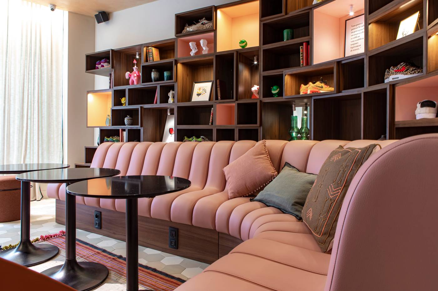 Hotel-Maison-Mere-Lobby-4