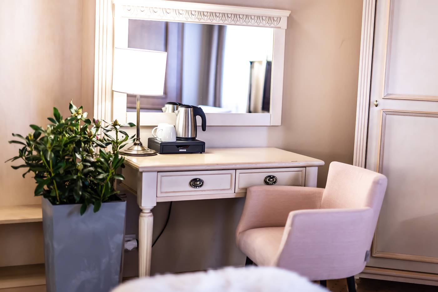 Hotel-Rubinstein-Room-22