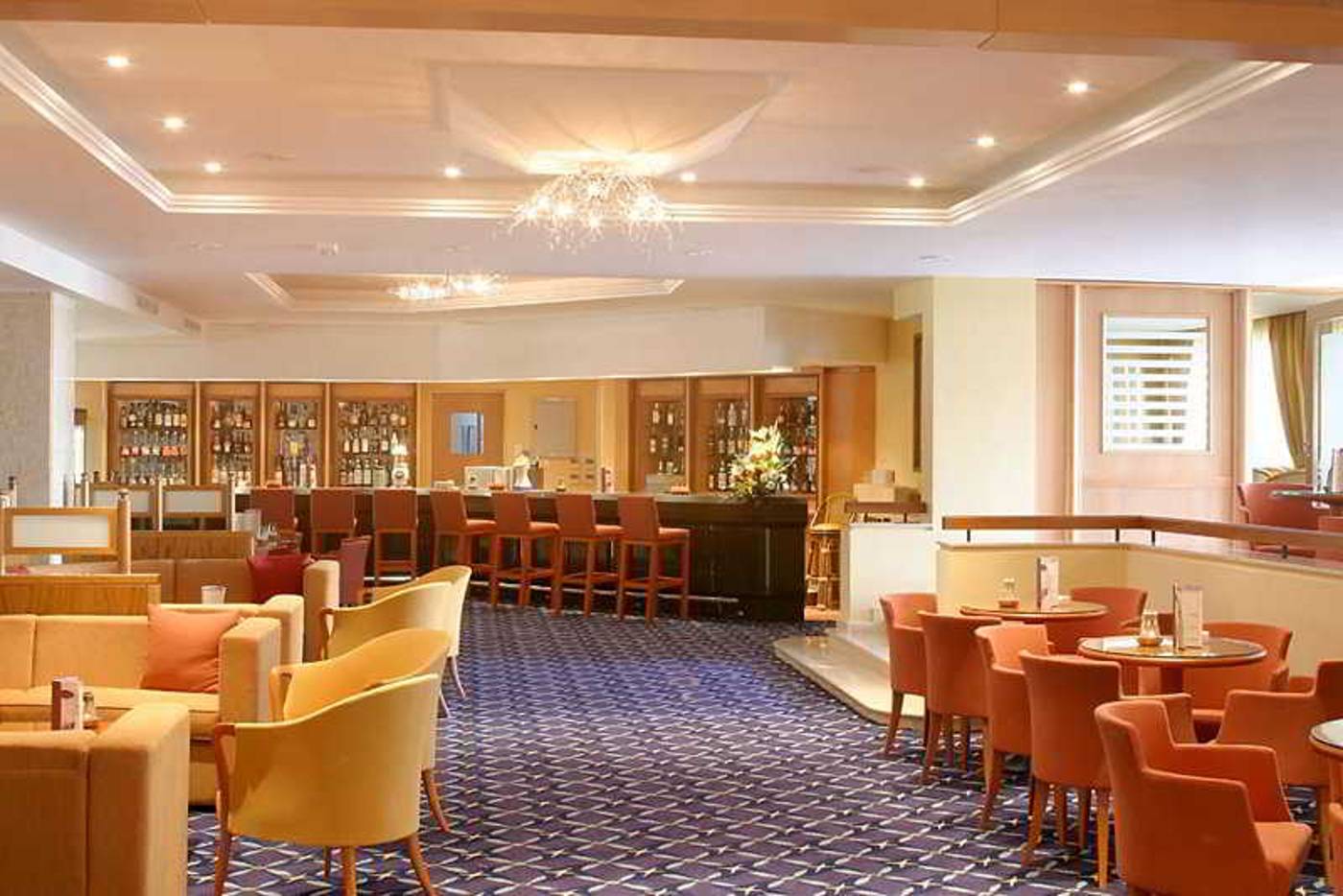 Dome-Beach-Hotel-Bar-39