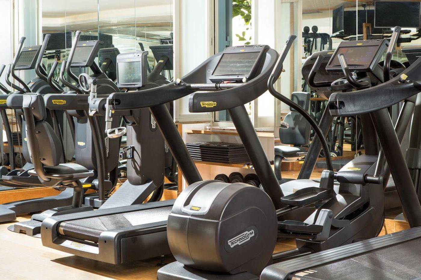 Hotel-De-Russie-Sports-and-Entertainment-39