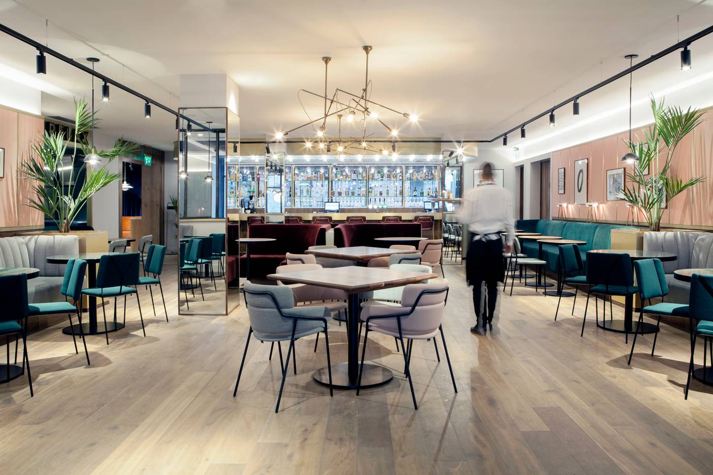 The-Alex-Restaurant-15