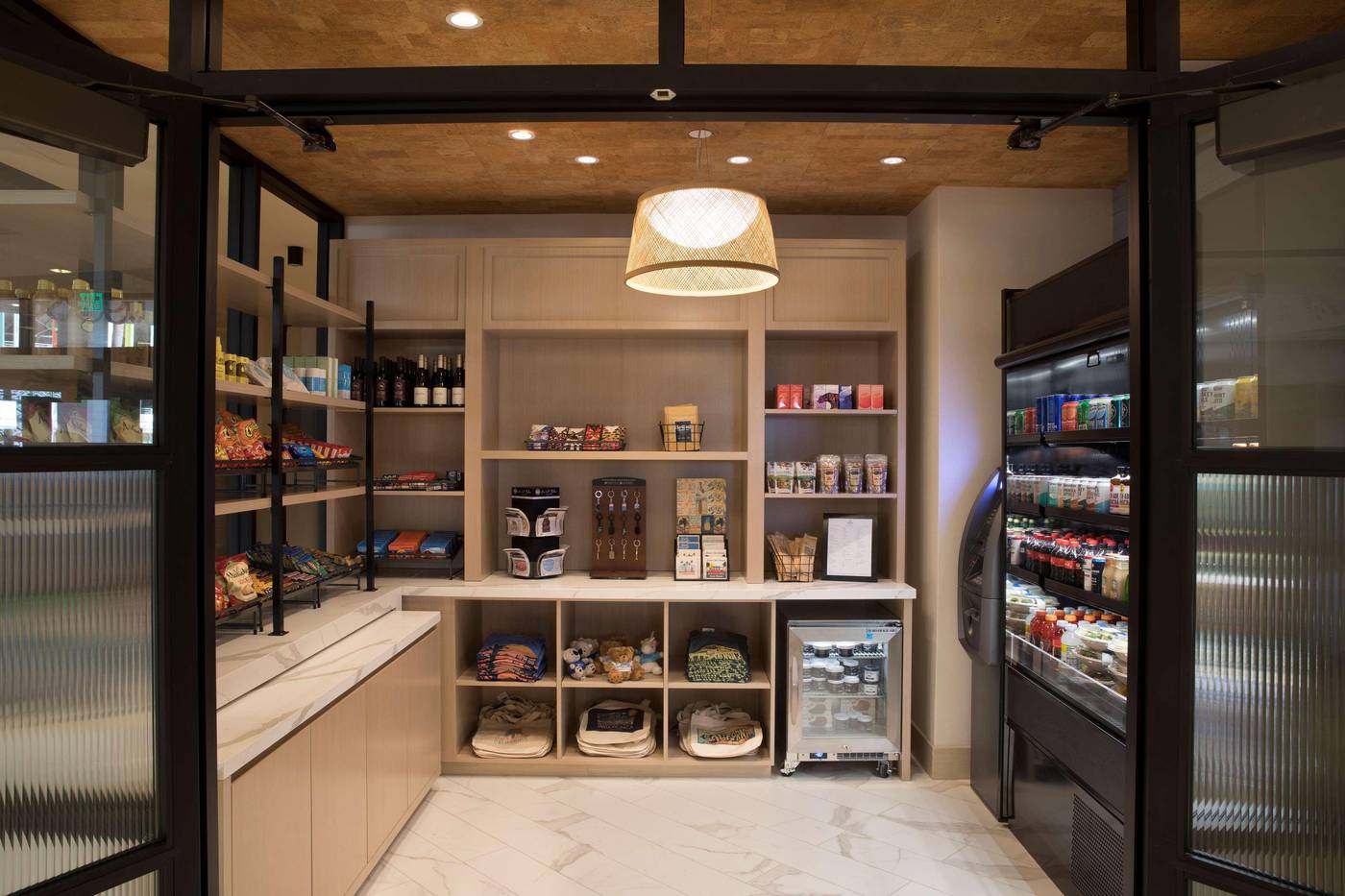 Hilton-Santa-Monica-Hotel---Suites-Restaurant-24