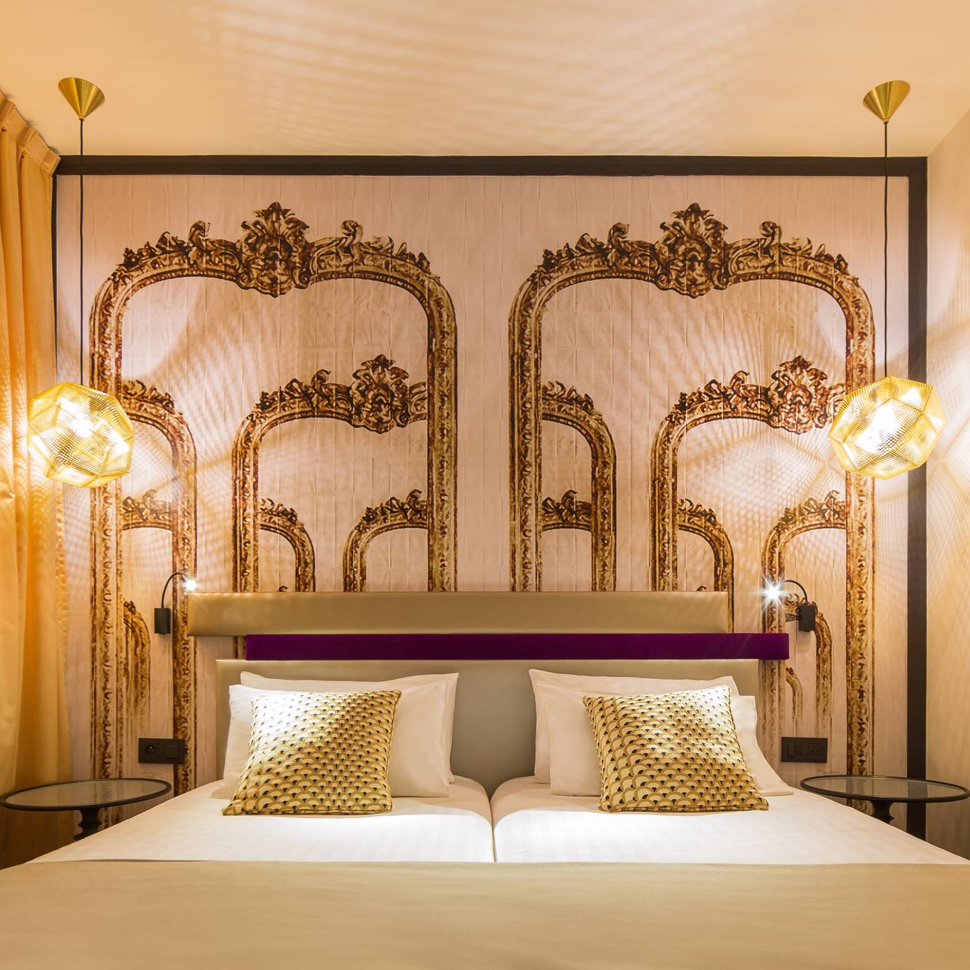 Hotel-Yllen-Eiffel-Room-30