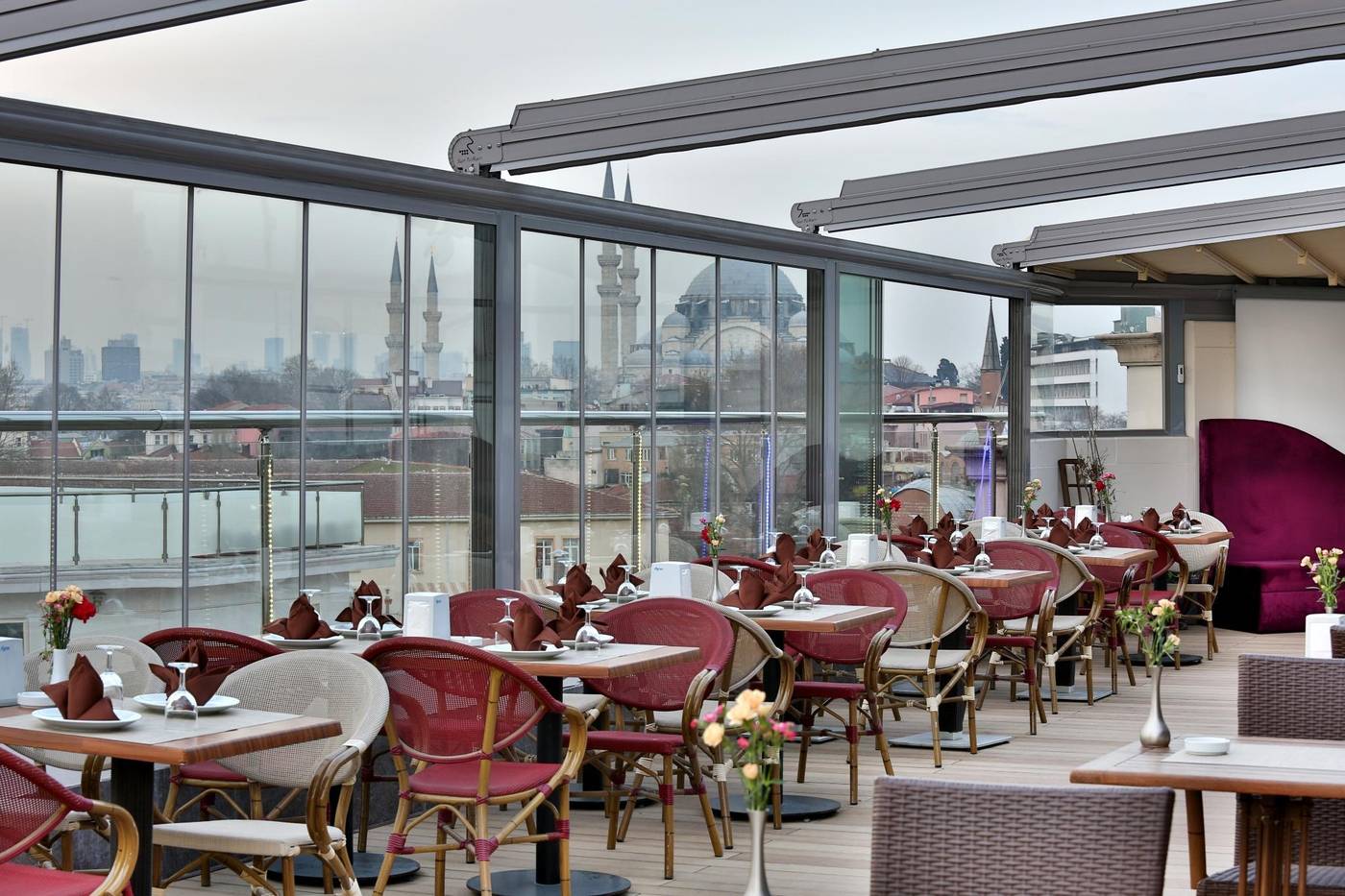 Hotel-Zurich-Istanbul-Terrace-1